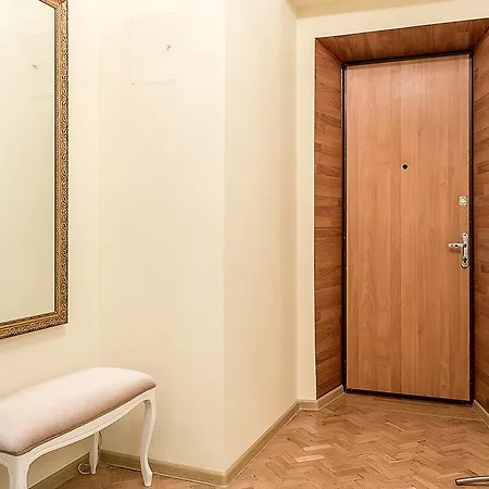 Apartment On Prospekt Nezavisimosti 29 Апартаменти